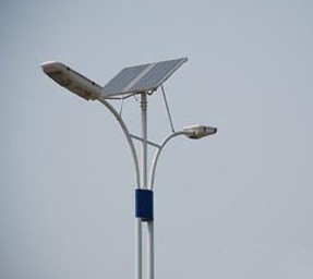 【LED160W太陽能路燈【雙頭燈80W*2】】價(jià)格,廠家,圖片,太陽能燈,山東華藝陽光太陽能產(chǎn)業(yè)-