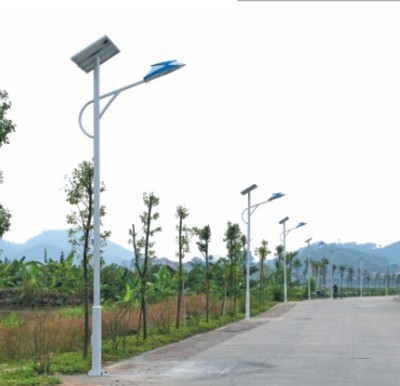 【揚(yáng)州百耀照明科技供應(yīng)湖南張家界LED太陽能路燈廠家直銷】-